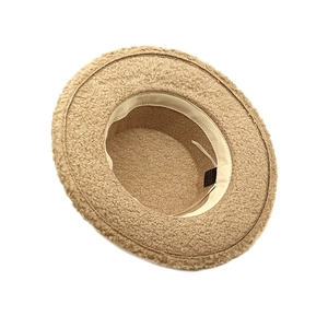 Khaki sherpa fleece flat top hat with warm vintage jazz style for women in autumn