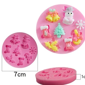 Rosa Silikonform mit Schneemann und Schneeflocken für DIY Weihnachtsdeko und Backen