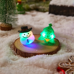 Luminous Christmas tree and snowman rings on wood base for holiday party decor
