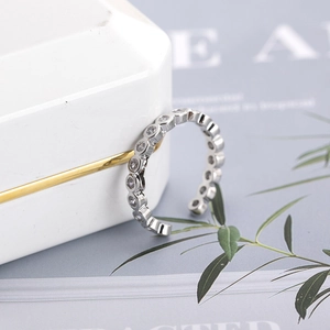 Minimalist silver copper ring with cubic zirconia inlay for women, elegant fashion style