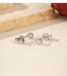 Detailed view of S925 sterling silver heart stud earrings with Moissanite stone