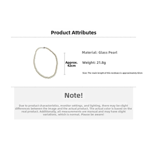 Detail showing white glass pearl necklace specifications: 42cm length and 21.8g weight
