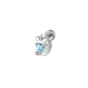 Starry apple-shaped silver ear stud with a light blue heart zircon gemstone