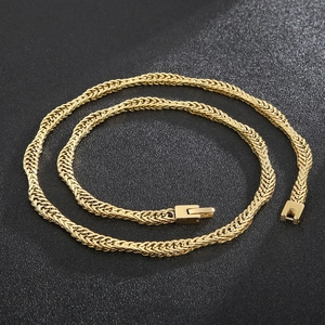 Collier en acier titane doré avec chaîne à double tissage et design irrégulier tendance