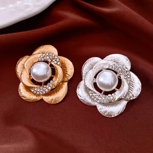 French Luxury Camellia Flower Brooch Alloy With Faux Artificial Pearl And Rhinestone Elegant Suit Pin For Women