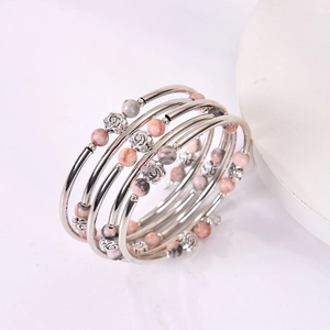 Bracelet wrap multicouche en pierre zèbre avec tubes argentés et breloques fleurs