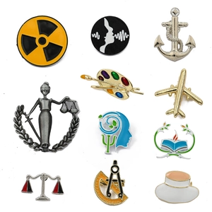 Vintage Alloy Enamel Brooch Pin Retro Badge Jewelry For Men Women Clothing Accessories Anchor Plane Scales Palette Design