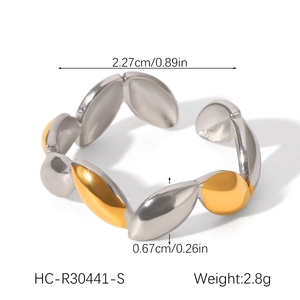 Macro view of two-tone oval petal ring with detailed dimensions and size annotations