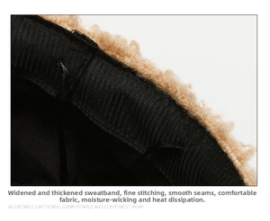 Vue macro du large bandeau de sudation et des coutures fines d'une casquette en laine