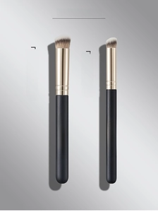 Detail of G1014 angled and G1015 round concealer brushes with soft synthetic bristles