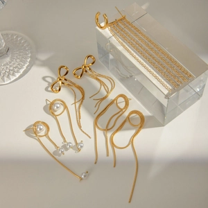 Elegant 18K gold plated stainless steel fringe earrings with pearl accents for women