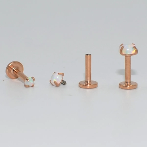 Piercing de labio plano de acero inoxidable oro rosa con opalo blanco para oreja