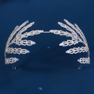 Serre-tête de mariée de luxe en argent avec cristaux en forme de feuilles