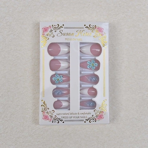 Französisches Ombré-Nagelset zum Aufkleben mit 3D-Blumen und 24 Teilen in Susan Notes Box