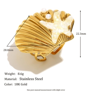 18K gold-plated stainless steel shell ring with starfish shell inlay and tiny pearls
