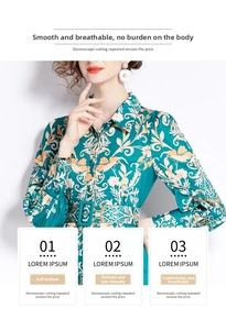 Detail eines Vintage-Kleides mit Blumenmuster, spitzem Kragen und passendem Gürtel mit Schnalle