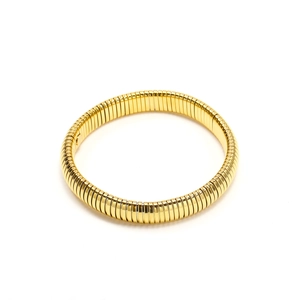 Minimalist elastic gold bracelet in 18K stainless steel with segmented texture design