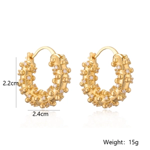 Pendientes de aro dorados con circonitas, tamaño 2,2x2,4cm y peso de 15g, elegantes