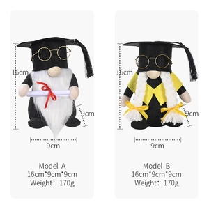 Pair of graduation gnomes with black caps and glasses, 16cm height, weight 170g