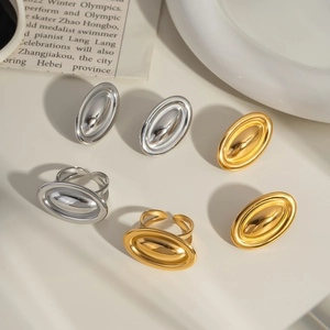 Polished minimalist ingot ring and stud earrings set in gold and silver finish