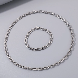 Minimalistisches Set aus Büroklammer-Halskette und Armband aus silbernem Edelstahl