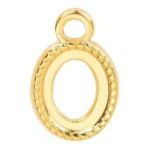 Detailed view of 18k gold plated oval charm featuring a distinctive twisted rope edge texture