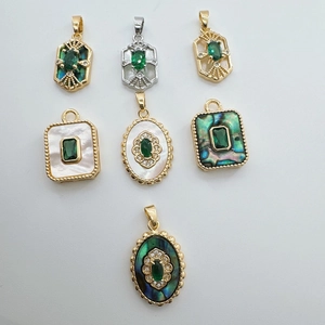 Retro Copper Pendants 18K Gold Plated Natural Shell Abalone Emerald Green Gemstone For DIY Jewelry Making Necklaces Bracelets