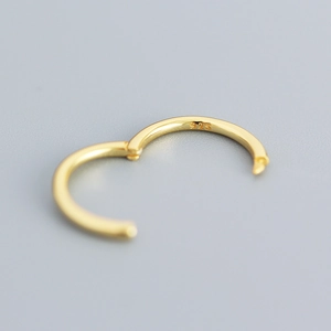 Polished 925 sterling silver geometric round hoop earring in gold finish