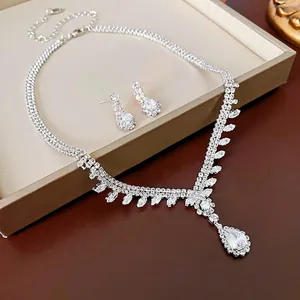 Luxury silver bridal jewelry set with pear-cut zircon necklace and teardrop earrings