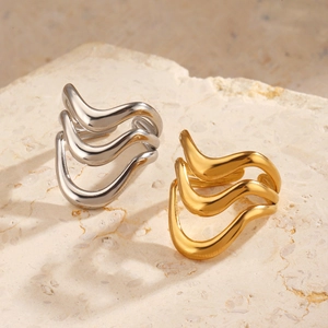 Minimalist multi-layer wavy open rings in gold and silver polished stainless steel
