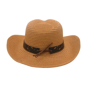 Détail d'un chapeau de cowboy en paille tressée avec bandeau en similicuir respirant