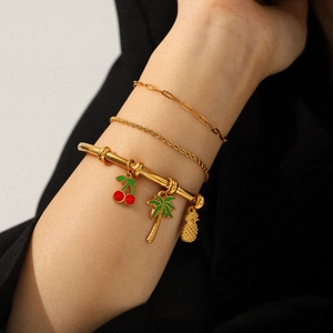 Set di bracciali in acciaio inossidabile placcato oro 18k con ciondoli ciliegia