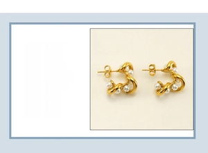 Detail view of 18K gold plated stainless steel pearl earrings with 17mm size specifications