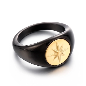 Retro 18K gold plated heart signet ring with black band and star pattern design