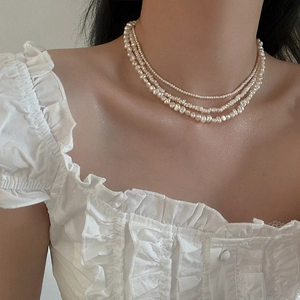 Elegant multi-layer freshwater pearl necklace in French vintage style for women
