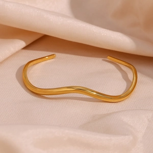 Wave Open Bangle Stainless Steel Irregular Minimalist Gold Plated Fashion Bracelet For Women Luxury Accessory