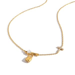 Collier en acier titane doré avec charms croix, clé et cadenas pour femme