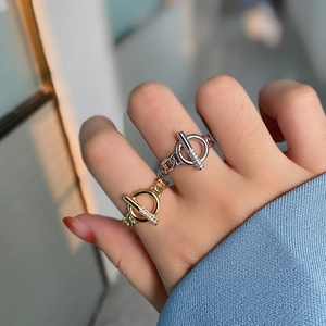 Fashion geometric chain link rings with diamond-encrusted OT buckle in gold and silver