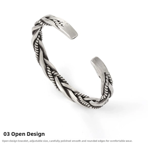 Detail eines geflochtenen offenen Armreifs in Antik-Silber mit glatten Kanten