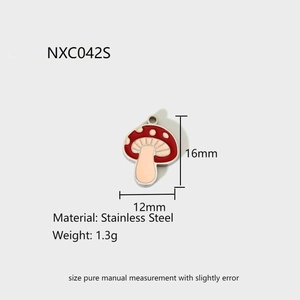 Detailed size specifications for red mushroom pendant in stainless steel with measurements