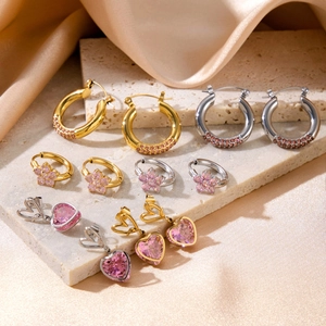 Heart Flower Hoop Earrings Titanium Steel With Pink Zircon Rhinestone Exquisite Minimalist Fashion Jewelry For Women