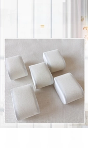 Five-piece set of off-white velvet watch pillows for jewelry display and gift boxes