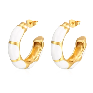 Minimalist gold-plated C-shaped hoop earrings with white enamel drip oil finish