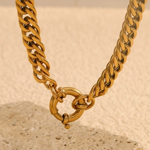 Minimalist 18K gold plated stainless steel chunky chain necklace with OT toggle clasp