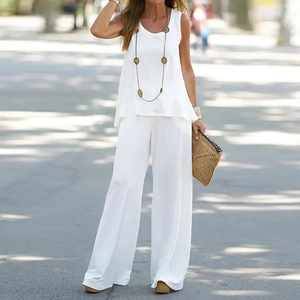 Ensemble d'été deux pièces pour femmes avec haut sans manches blanc et pantalon large