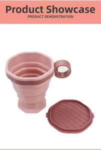 Dettaglio tazza da caffè pieghevole in silicone rosa antico con coperchio da viaggio