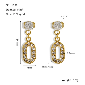Detailed view of 18k gold plated flower earrings with zircon and rhinestones with dimensions