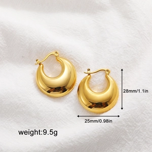 Detailed size chart showing 28mm large hollow 18K gold plated chunky hoop earrings