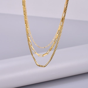 Three-layer minimalist 18K gold plated stainless steel necklace with box and clip chains