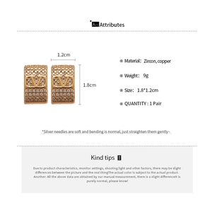 Detailed size measurement and material specs for gold V-shaped zircon stud earrings